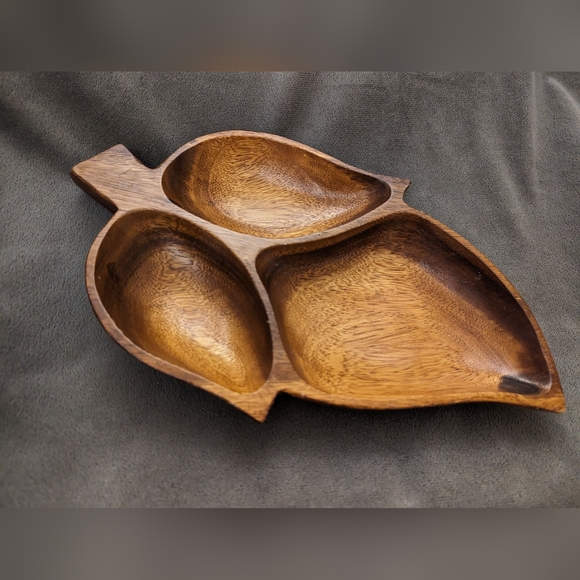 Vintage Wood Hand Carved Leaf Nut Tray Bowl Home Decor Accent - Picture 2 of 7